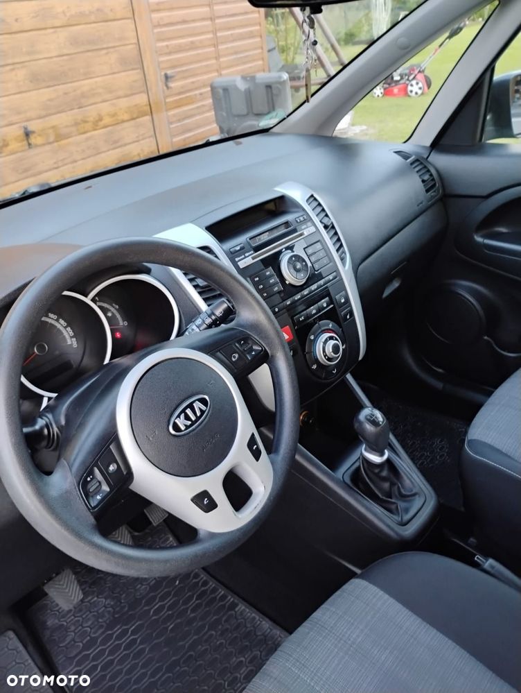 Kia Venga 1.4 L - 22