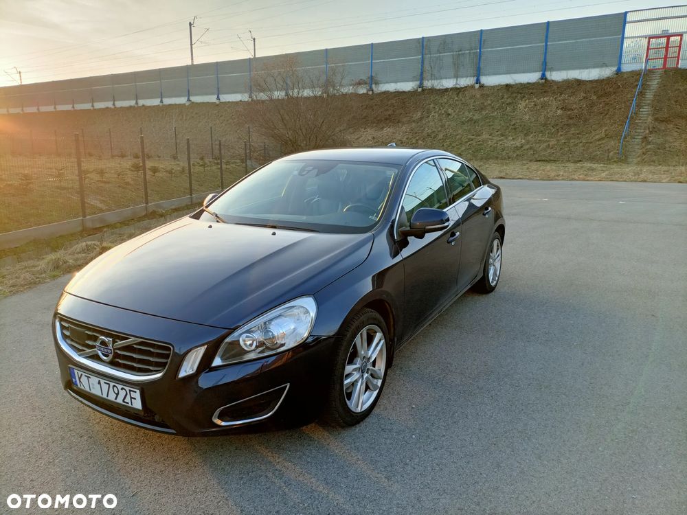 Volvo S60 D3 Summum - 1