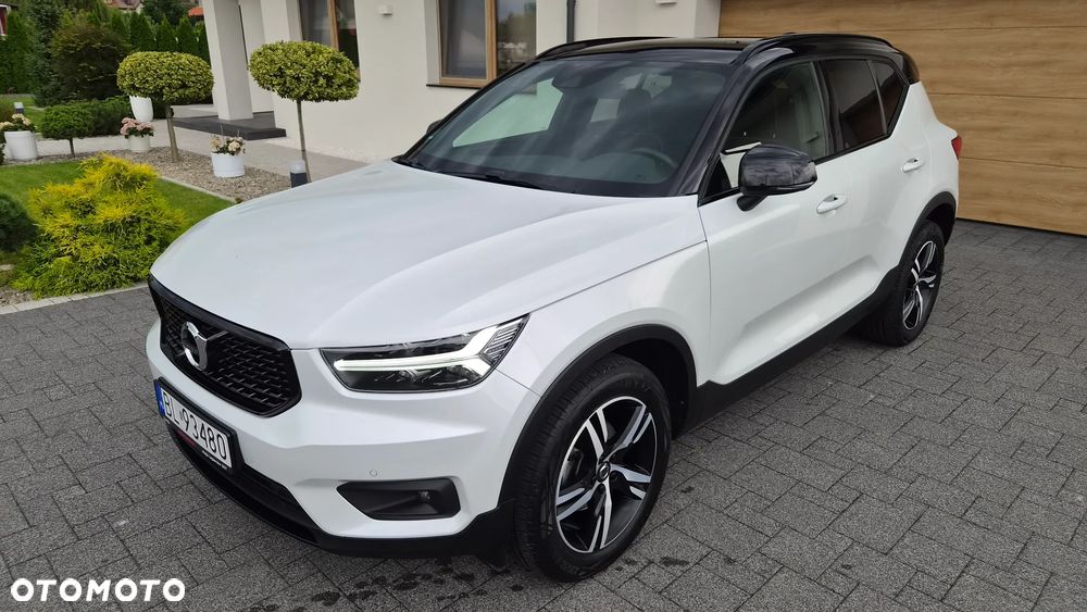Volvo XC 40 T3 Geartronic Momentum Pro - 30