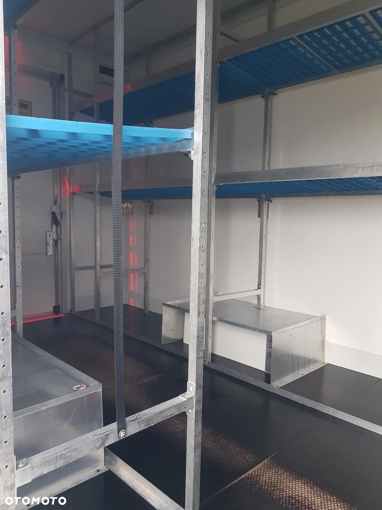 Iveco DAILY KONTENER NISKOPODŁOGOWY 4,43x2,23x2,42 SKLEP FOODTRUCK BAR KLIMA KONIOWÓZ KAMPER - 35