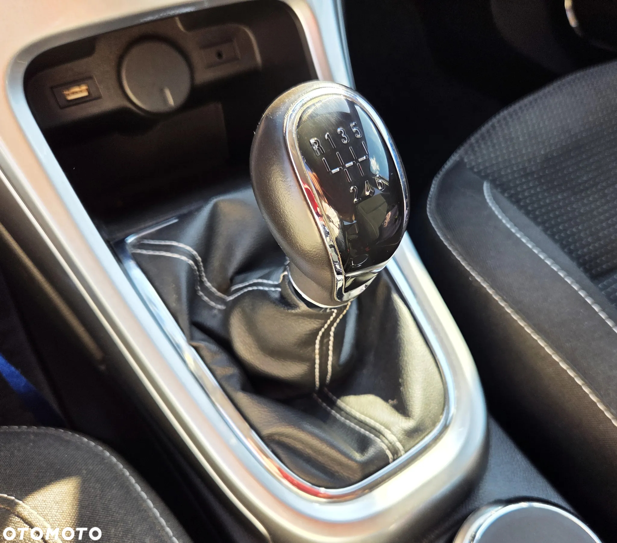 Opel Astra IV 2.0 CDTI Cosmo - 18