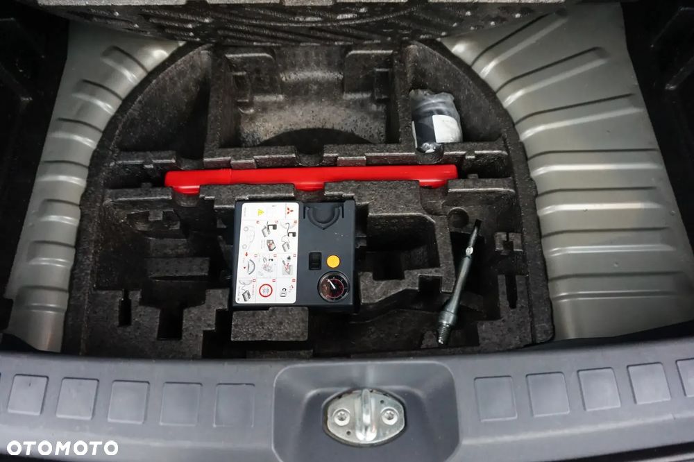 Mitsubishi Colt - 38