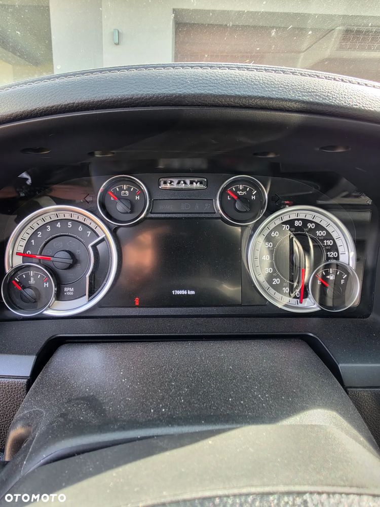 Dodge RAM 5.7 4x4 - 12