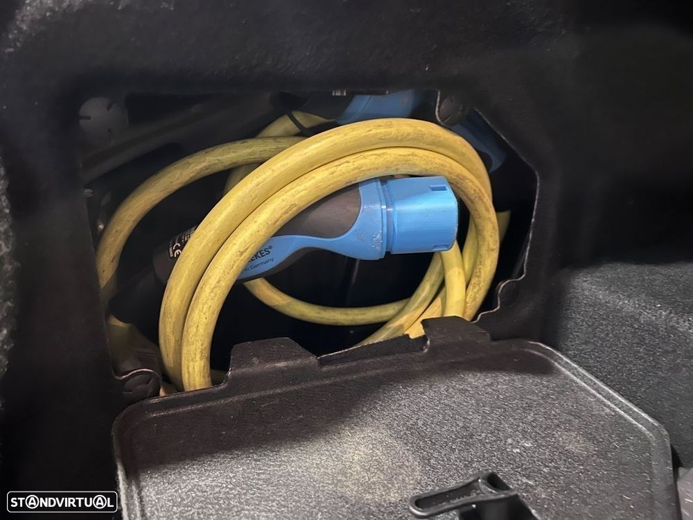 Mercedes-Benz C 300 de 9G-TRONIC AMG Line - 31