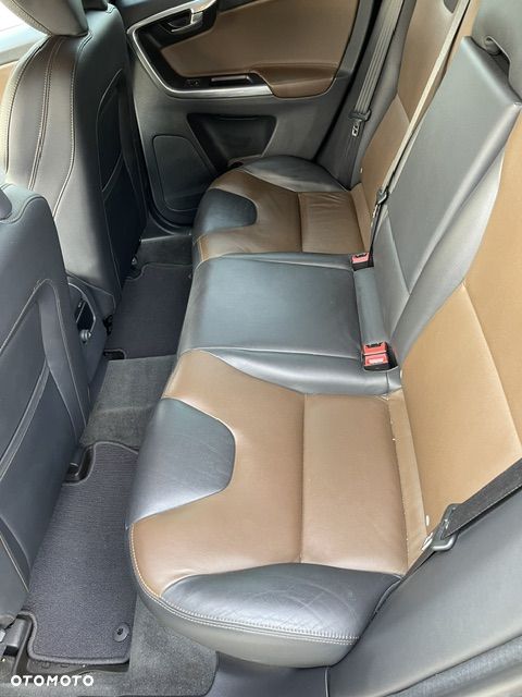 Volvo XC 60 - 14