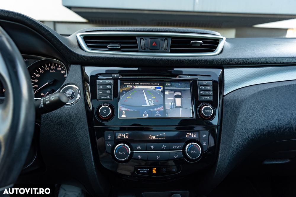 Nissan Qashqai 1.6 DCI Start/Stop X-TRONIC Tekna - 25