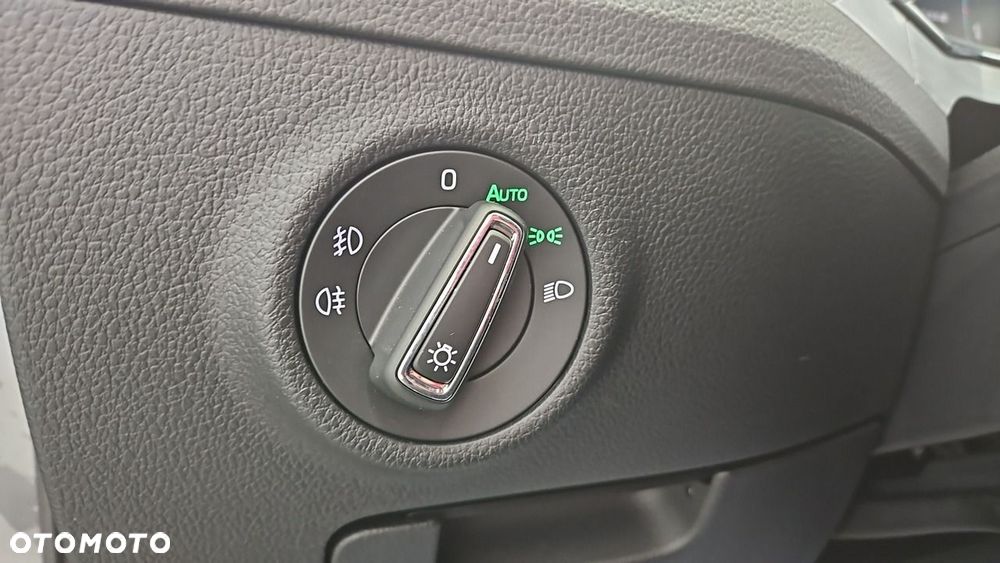 Skoda Superb 2.0 TDI SCR Ambition DSG - 17