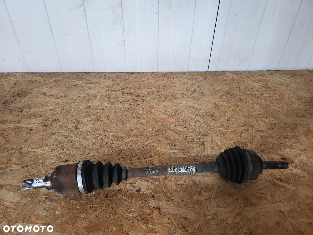 Półoś lewa przednia Peugeot 208 1.6 VTI - 1