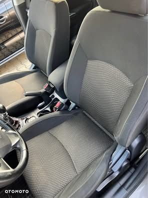 Mitsubishi ASX - 13