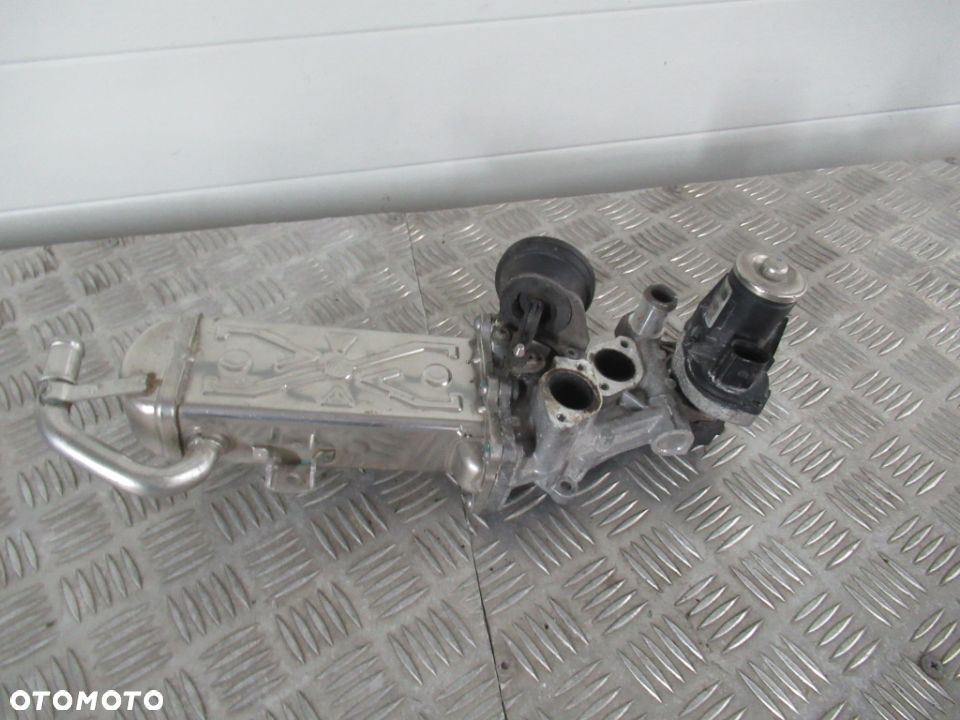 ZAWÓR EGR CHŁODNICZKA SPALIN VW SKODA AUDI SEAT 1.6TDI 2.0TDI  0280751012 - 9