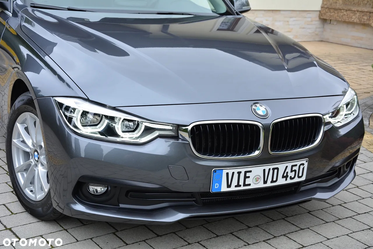BMW Seria 3 320d - 4