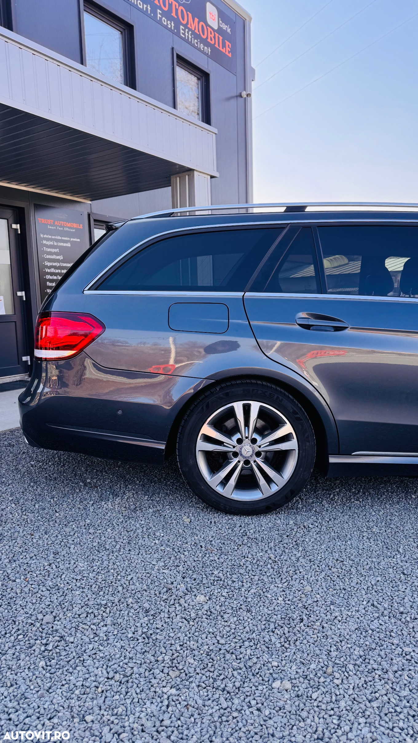 Mercedes-Benz E 220 T CDI DPF BlueEFFICIENCY 7G-TRONIC Avantgarde - 2