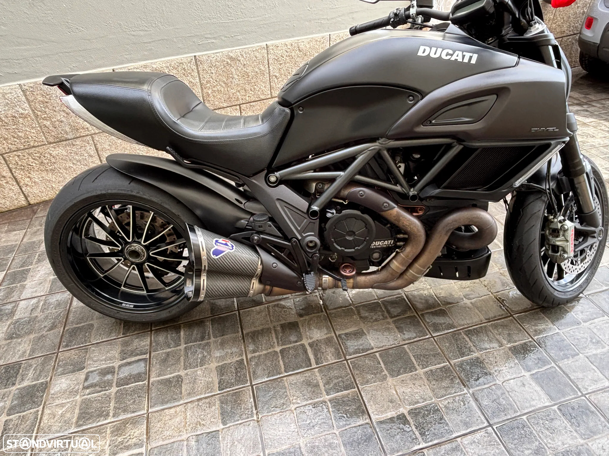 Ducati Diavel Carbon - 5