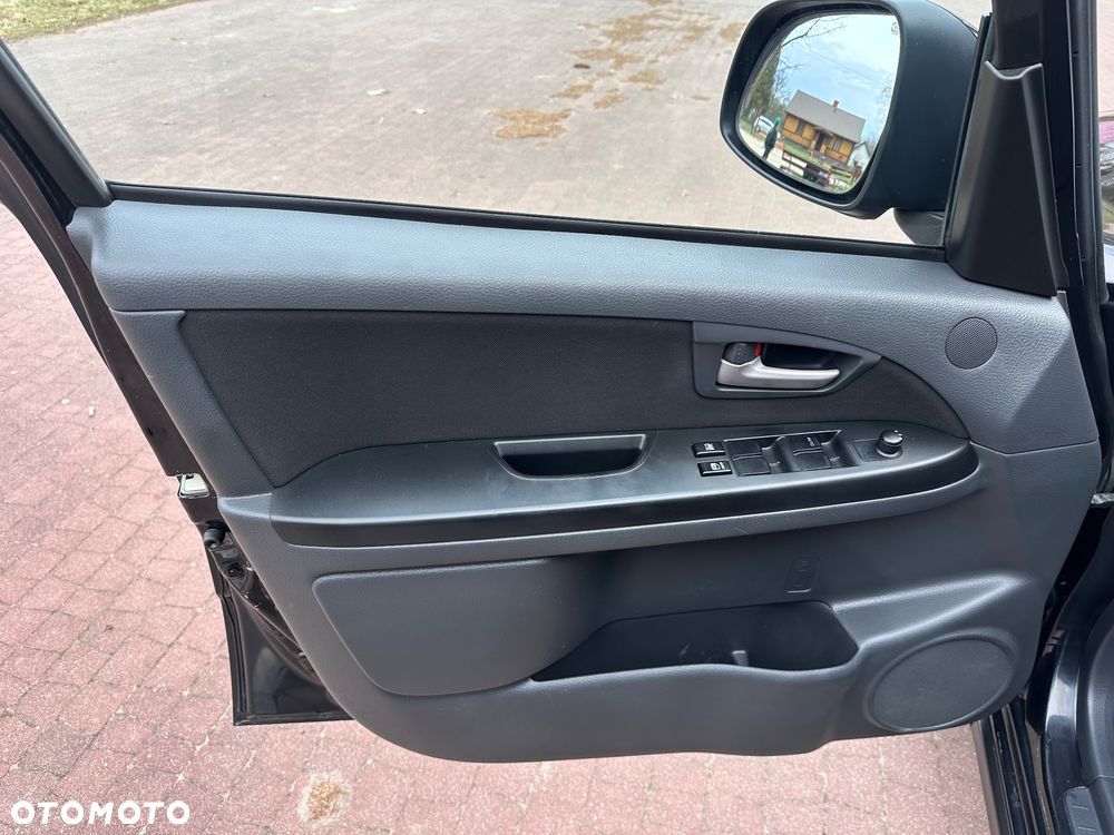 Suzuki SX4 - 18