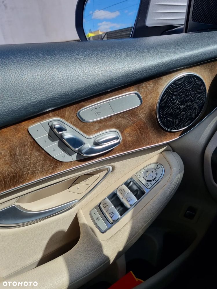 Mercedes-Benz GLC - 11