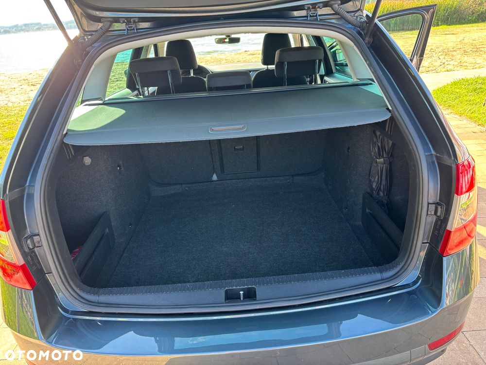 Skoda Octavia 2.0 TDI SCR Style DSG - 12