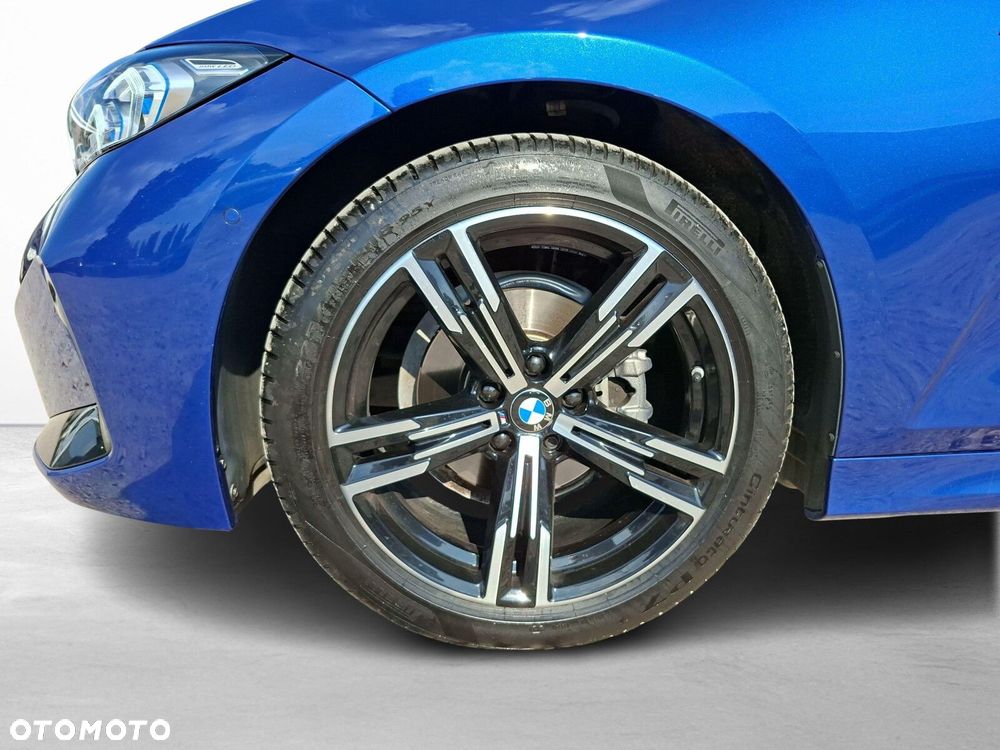 BMW Seria 3 318i M Sport - 10