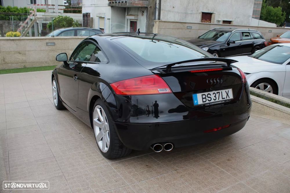 Audi TT Coupé 2.0 TDI quattro S-line — fotografia 7