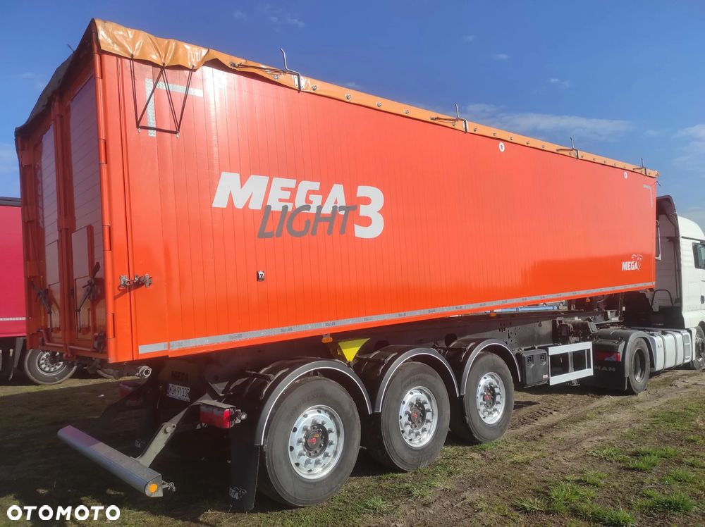 Mega LIGHT 3 - 2