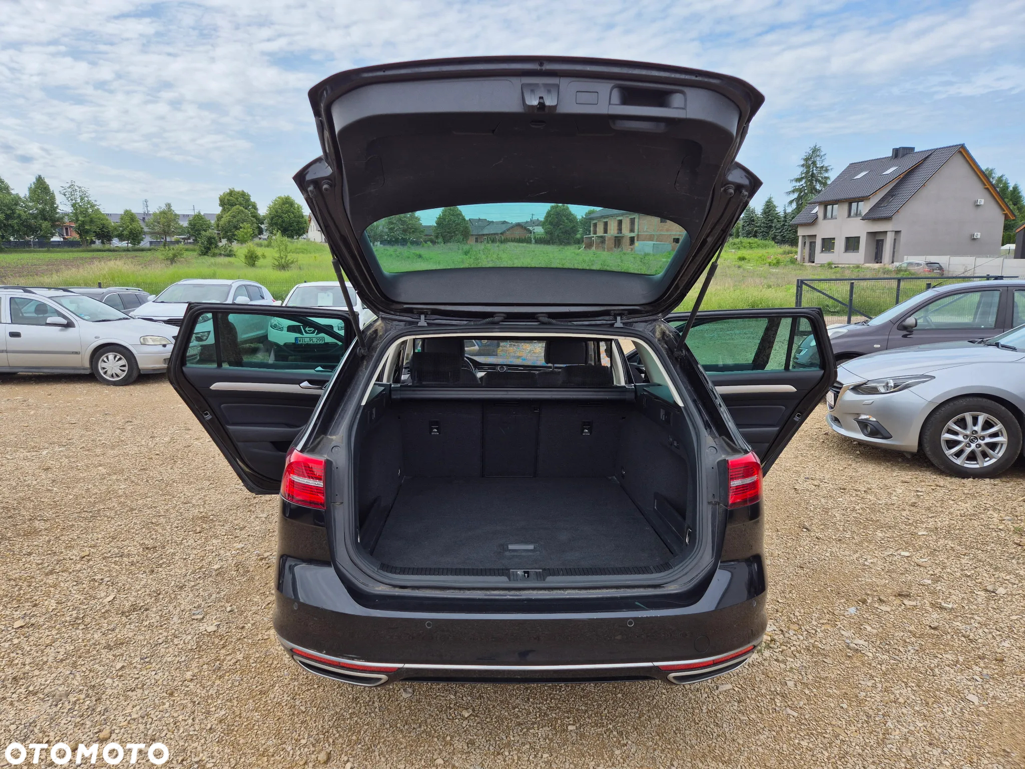 Volkswagen Passat Variant 2.0 TDI SCR DSG Comfortline - 9