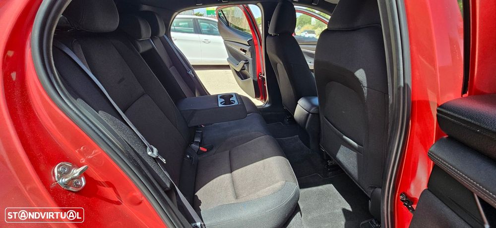 Mazda 3 Hatchback 2.0 Sky-X Excellence - 21