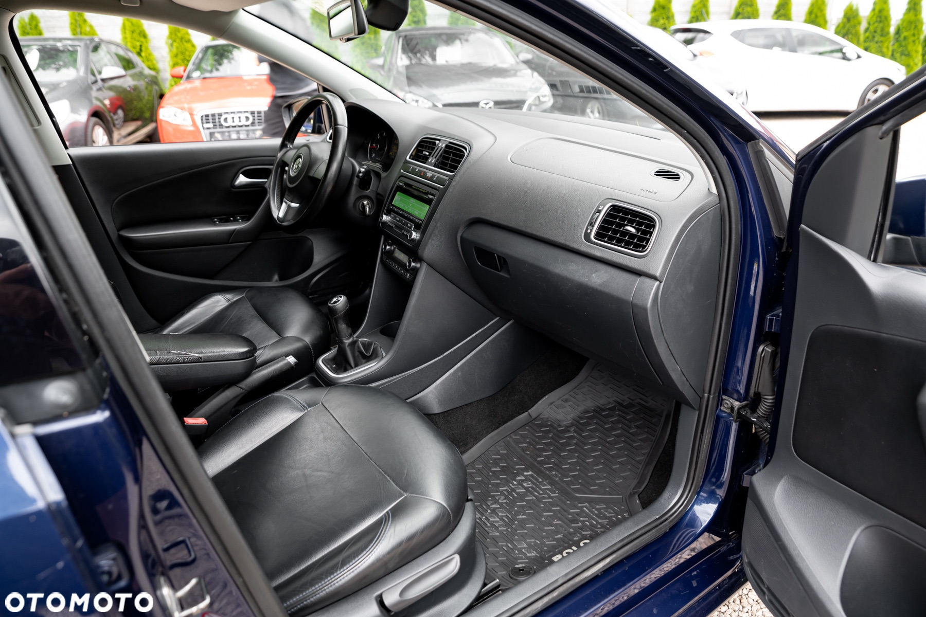 Volkswagen Polo 1.6 TDI Comfortline - 23