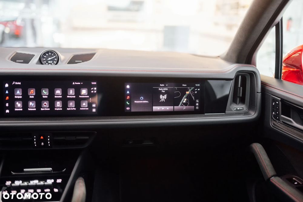 Porsche Cayenne - 21