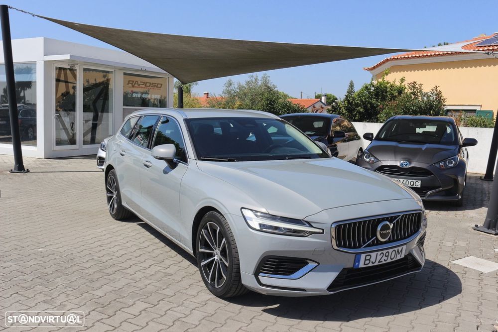Volvo V60 2.0 T6 AWD TE Essential - 1
