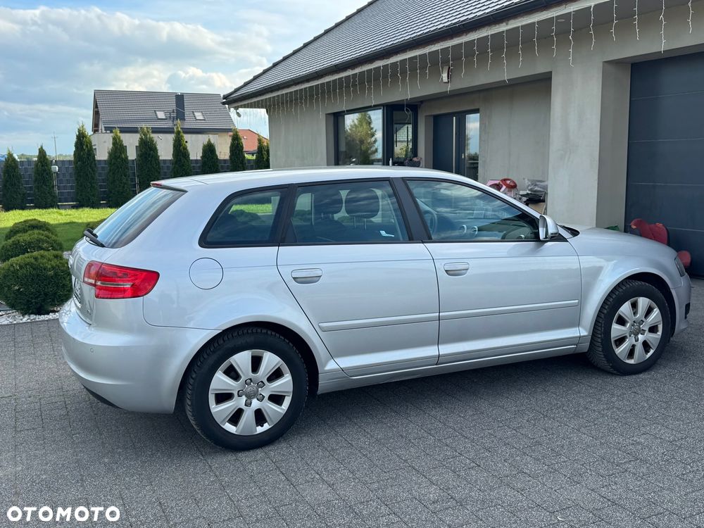 Audi A3 Sportback 1.6 Ambition - 8
