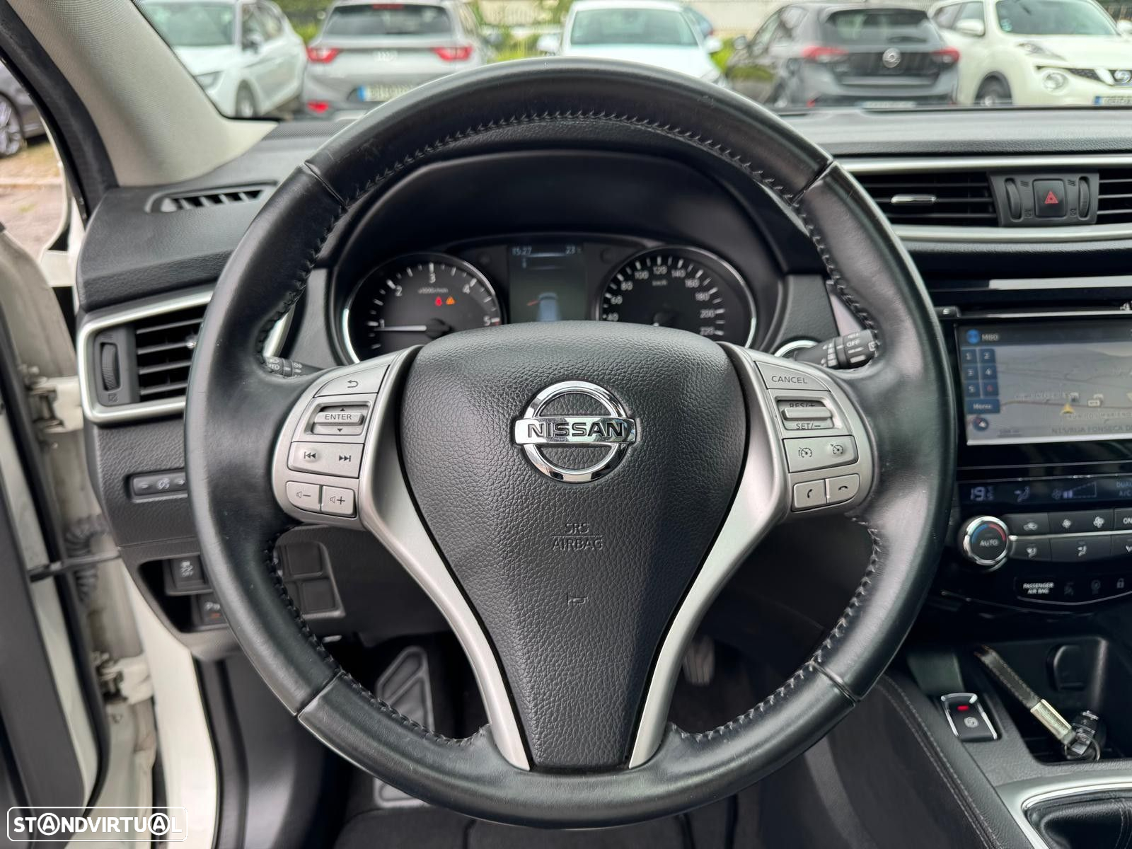 Nissan Qashqai 1.5 dCi N-Connecta - 21