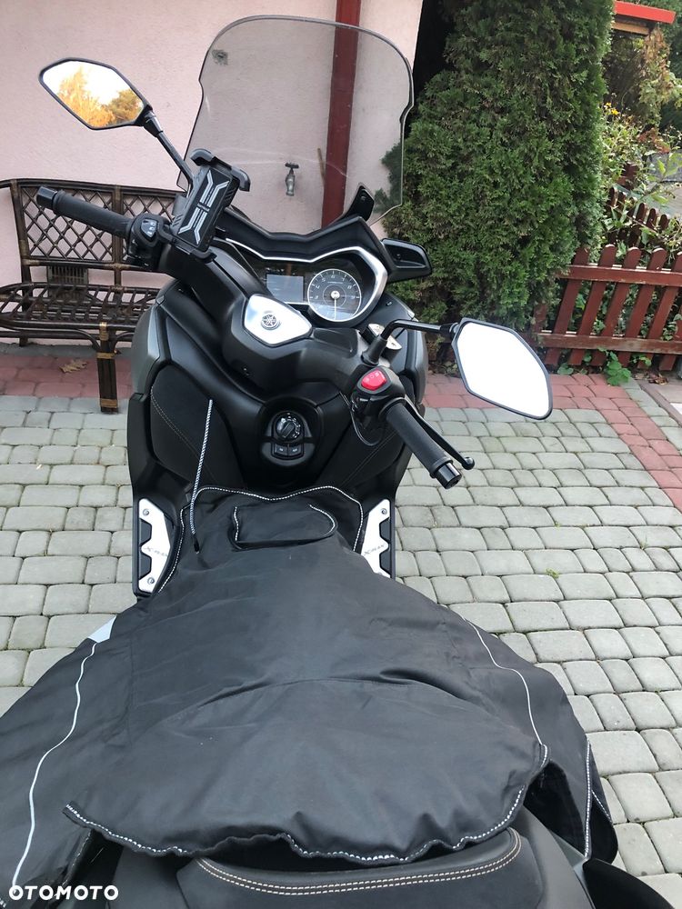 Yamaha X-max - 16