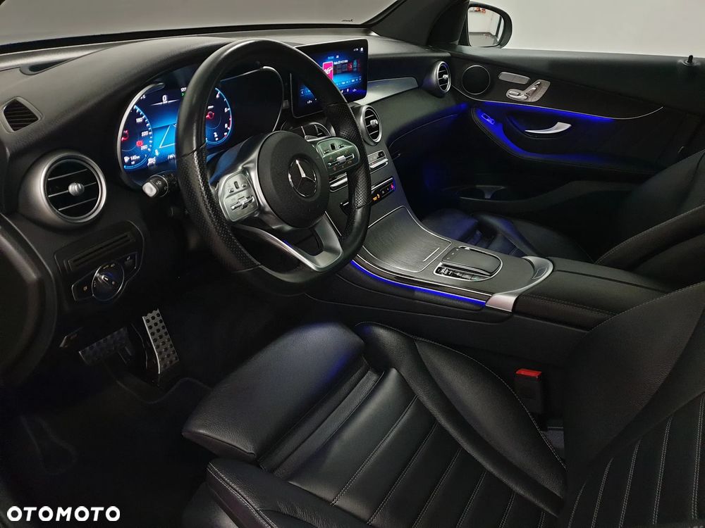 Mercedes-Benz GLC 300 d 4Matic 9G-TRONIC AMG Line Plus - 9