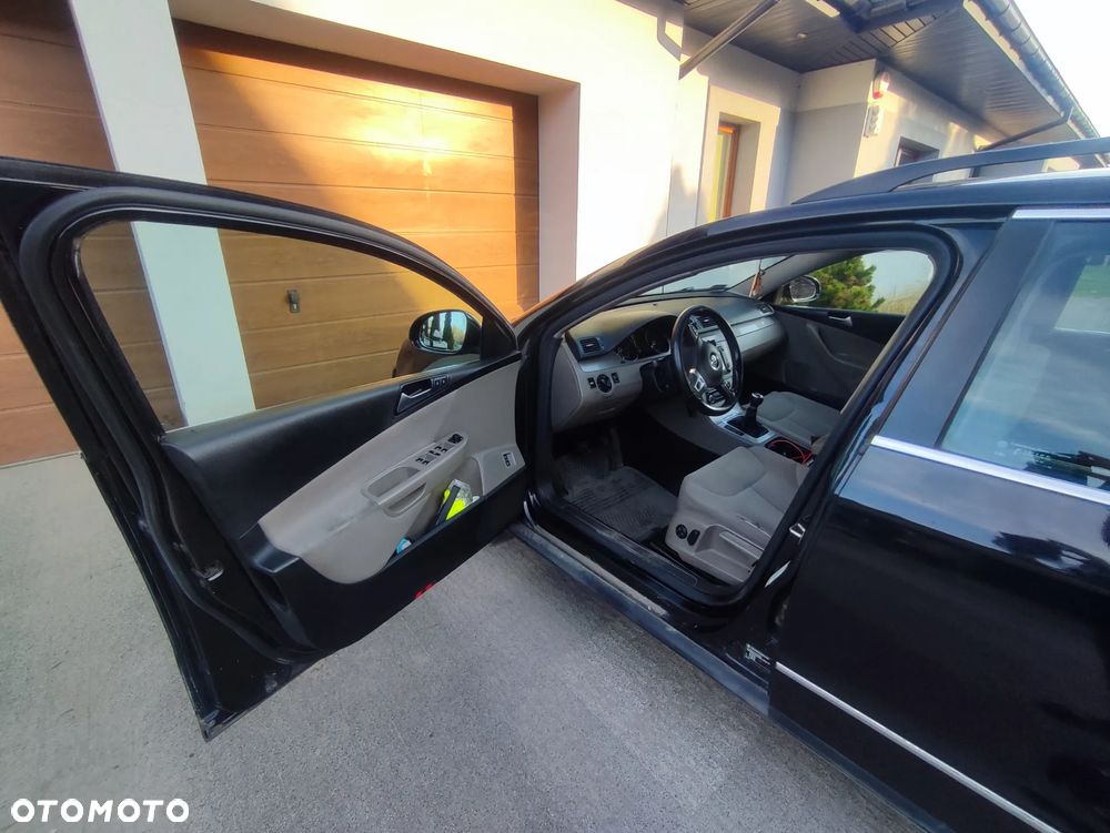 Volkswagen Passat 2.0 TDI Comfortline - 8