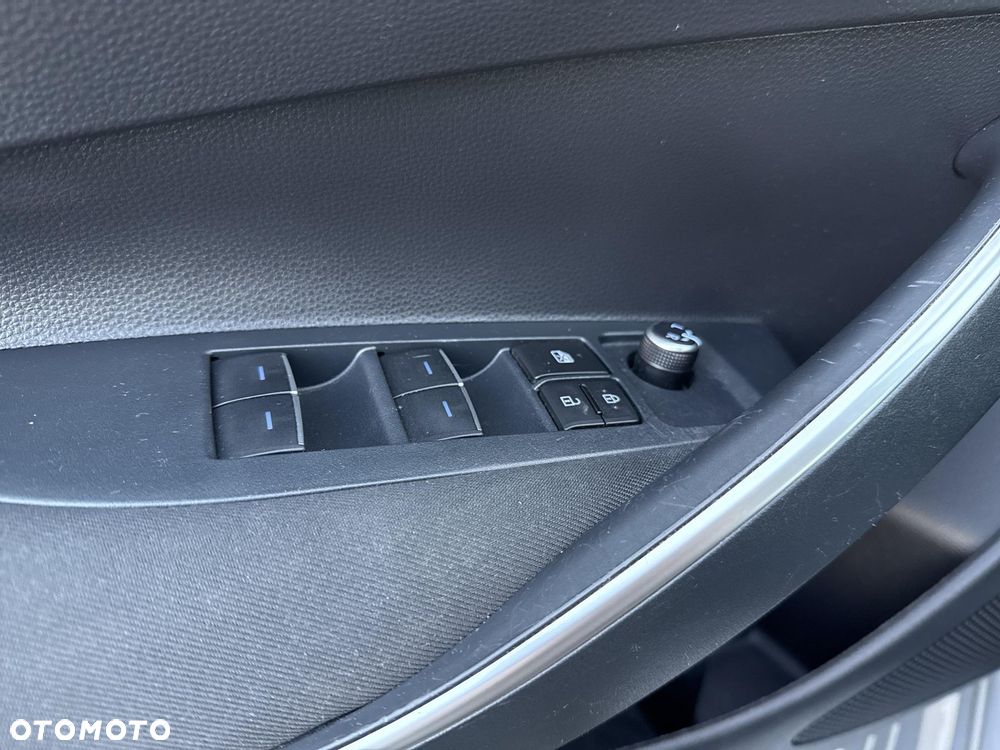 Toyota Corolla 1.6 Comfort - 17