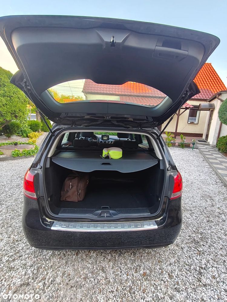 Mercedes-Benz Klasa B 200 d 7G-DCT SCORE - 14