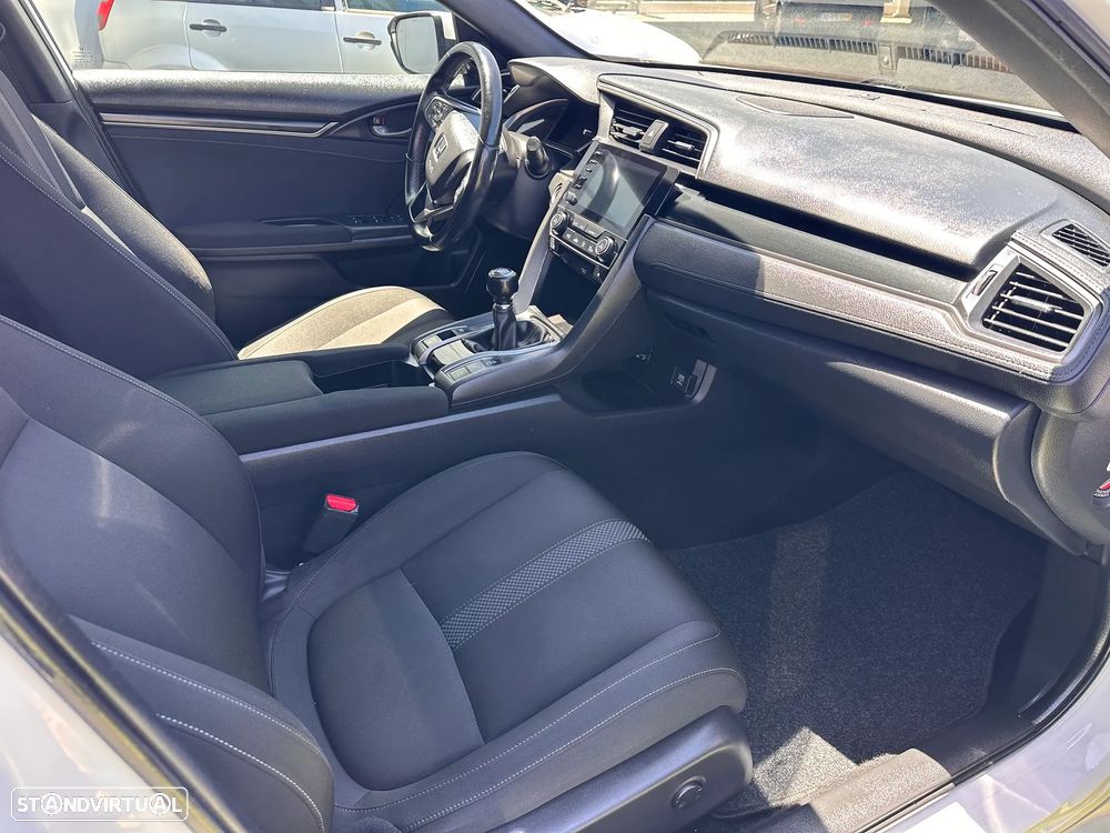 Honda Civic 1.0 i-VTEC Elegance Navi - 6