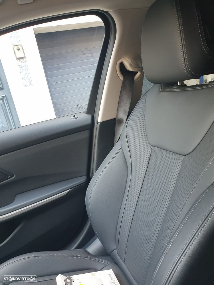 BMW 320 e Auto - 6