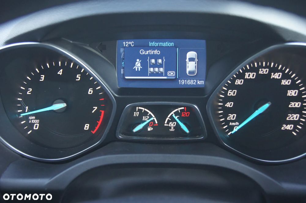 Ford Kuga 1.5 EcoBoost 2x4 Trend - 16