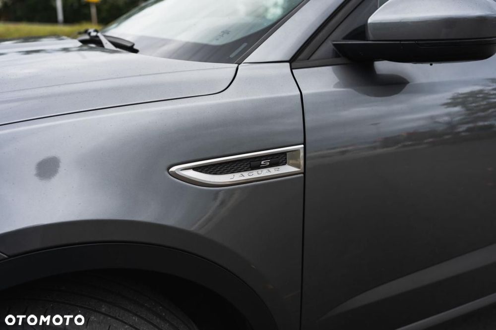 Jaguar E-Pace - 10