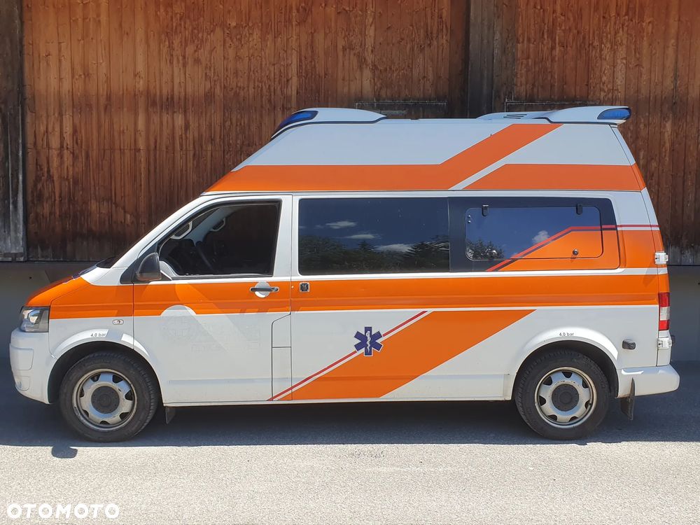 Volkswagen Transporter 4Motion® Ambulans | Karetka 4x4 2.0TDI 180PS BiXenon Led 2015 VW T5.1 Facelifting - 9