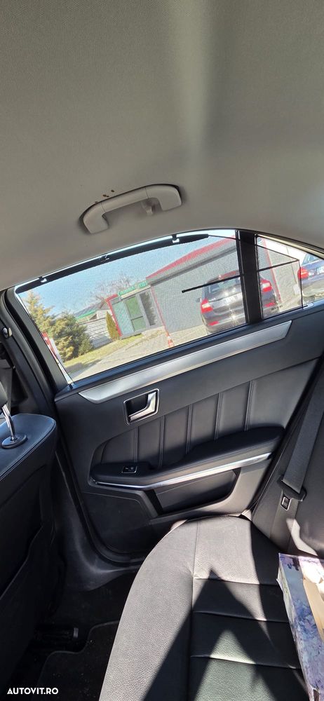 Mercedes-Benz E 300 BLUETEC 7G-TRONIC Avantgarde - 9