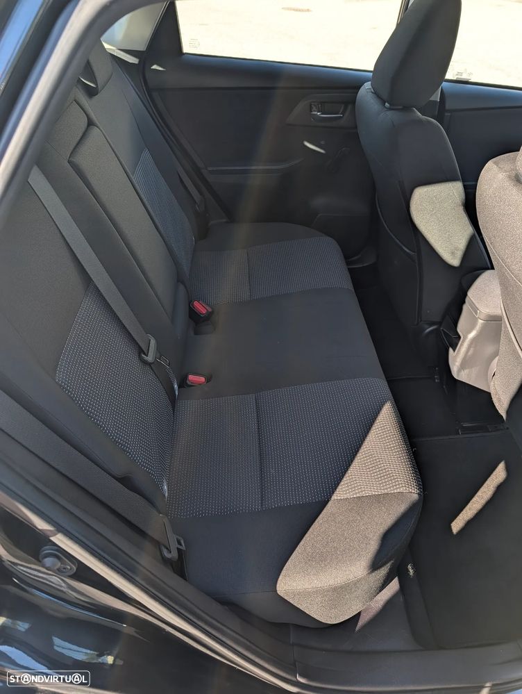 Toyota Auris - 13