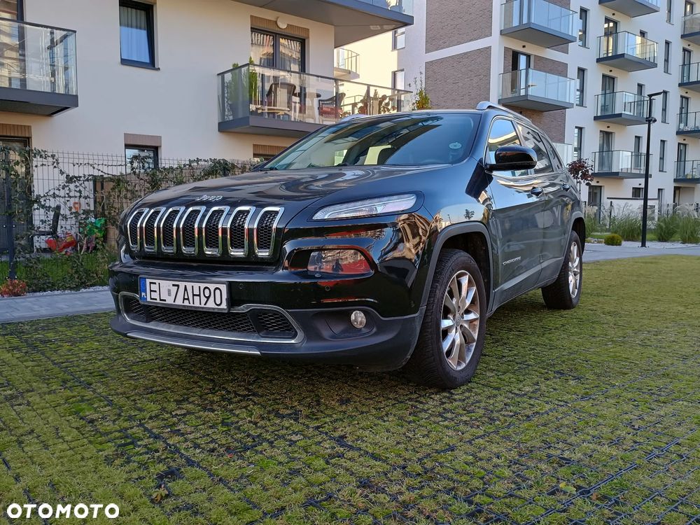 Jeep Cherokee - 1