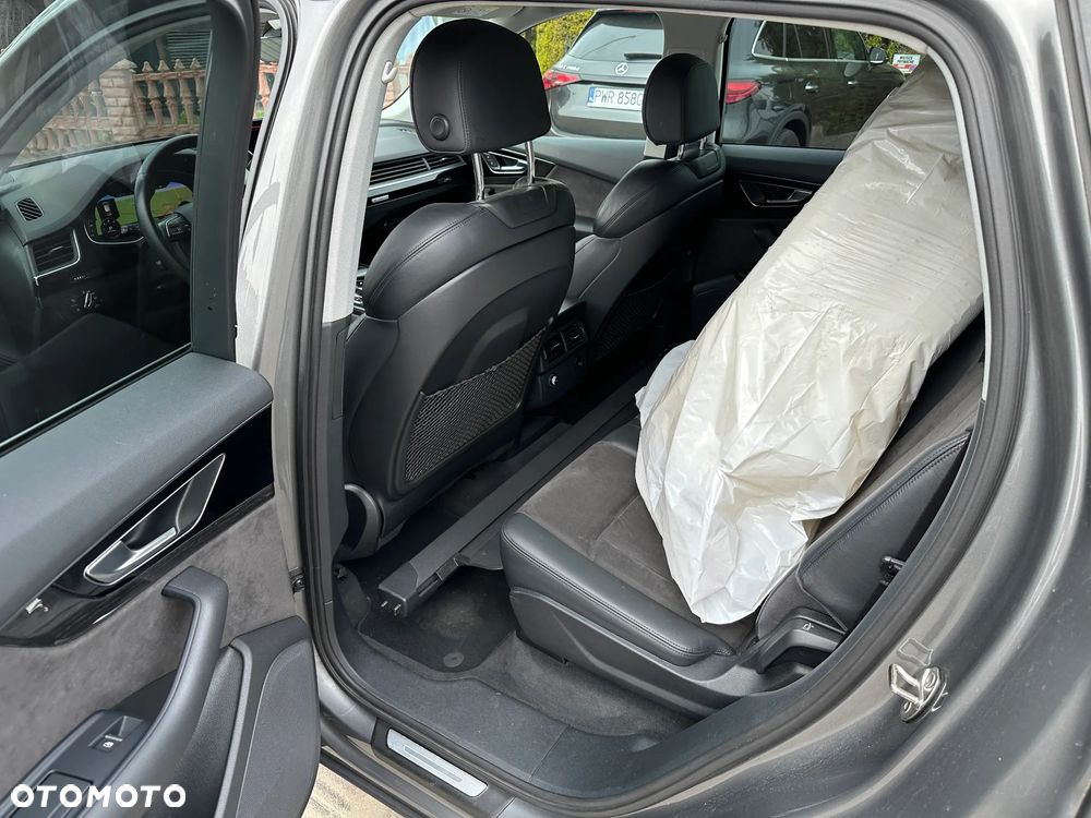 Audi Q7 - 25