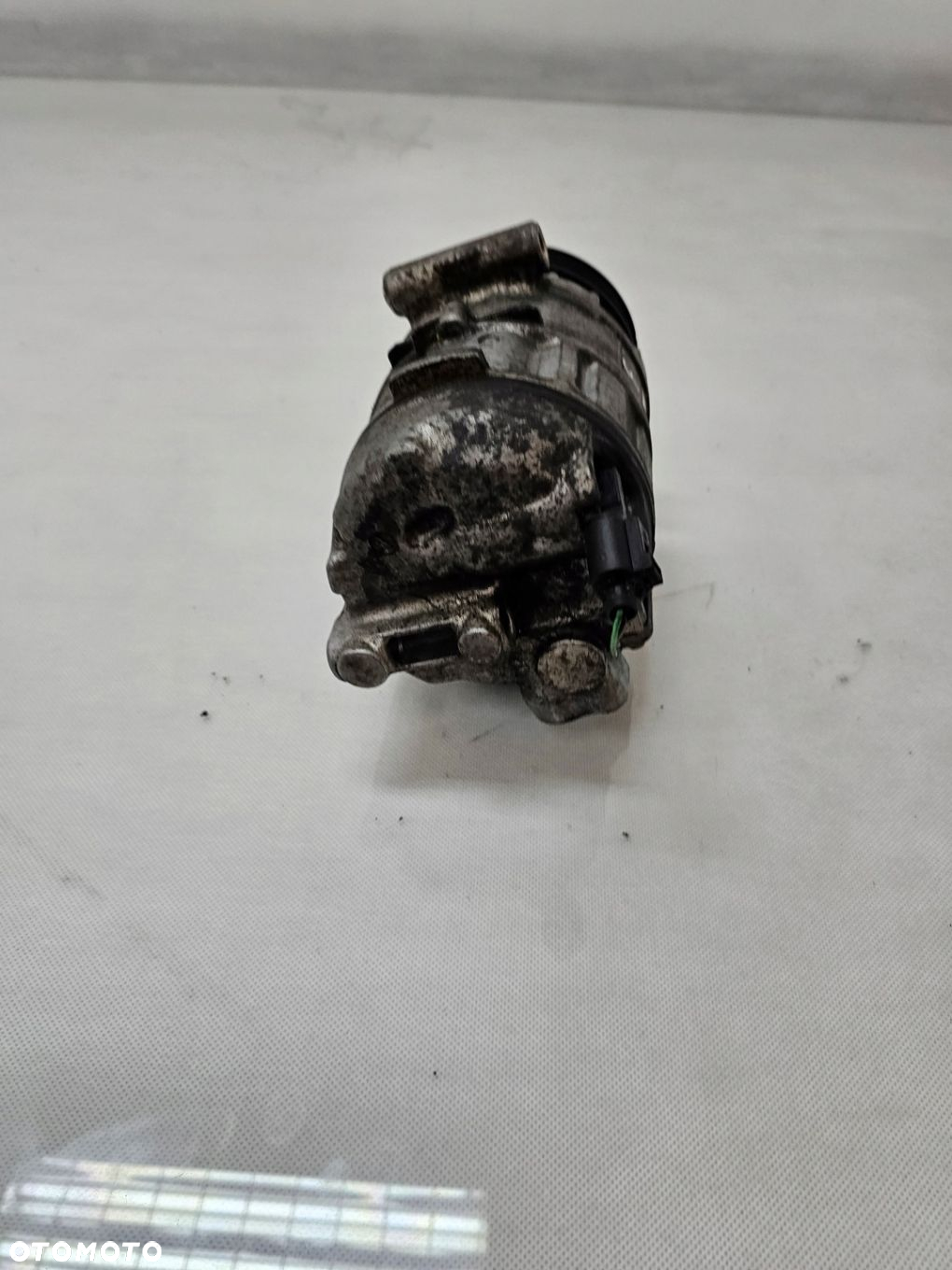 SPRĘŻARKA KLIMATYZACJI VW GOLF VI 1.2 TSI 1K0820859S - 3