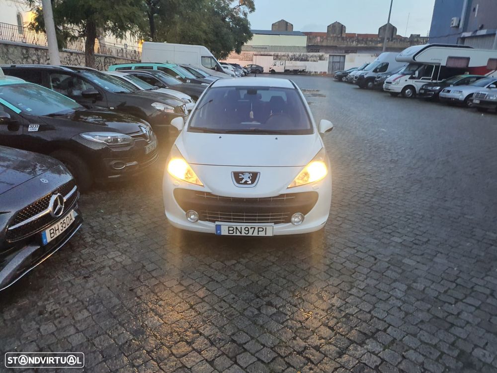 Peugeot 207 1.6 THP 16V GT - 1