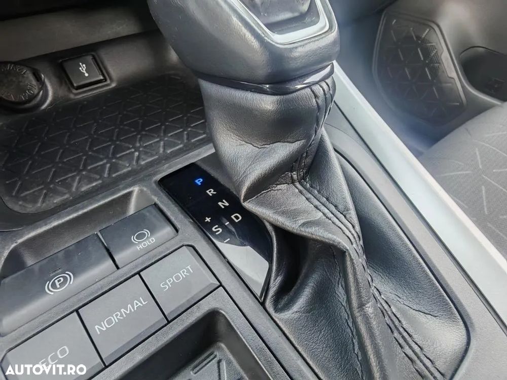 Toyota RAV4 2.5 Hybrid VVT-iE 4x2 Active - 13