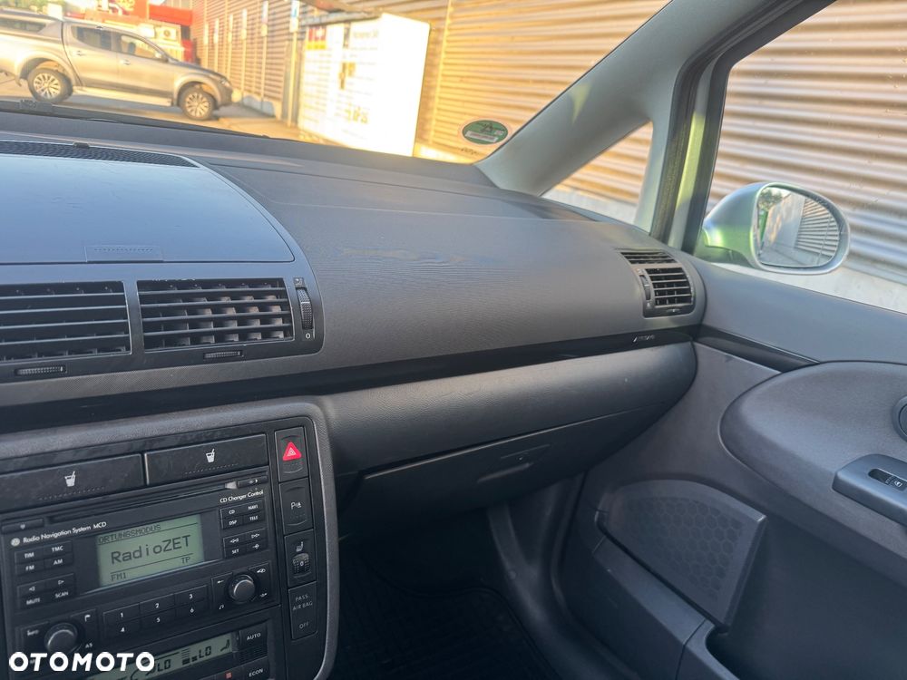 Volkswagen Sharan 2.0 TDI Comfortline - 18