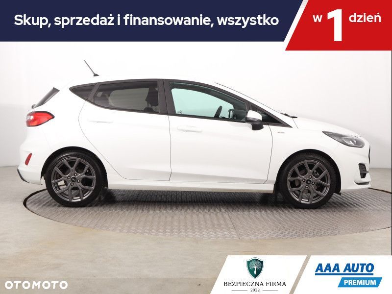 Ford Fiesta - 7