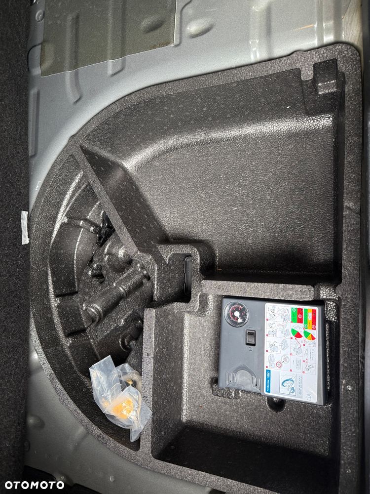 Ford B-MAX - 31